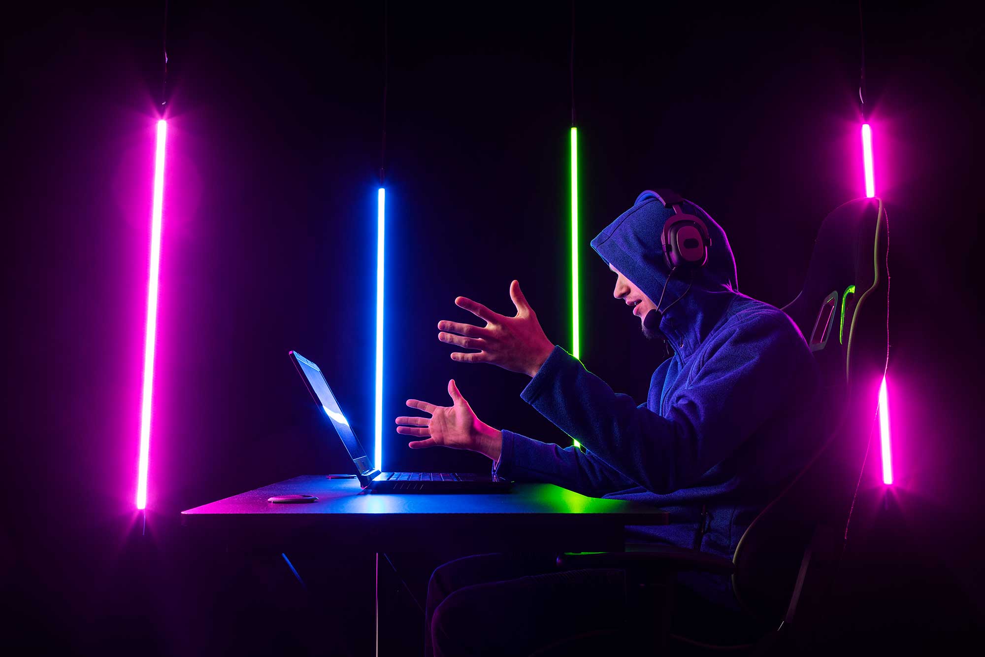 gamer-playing